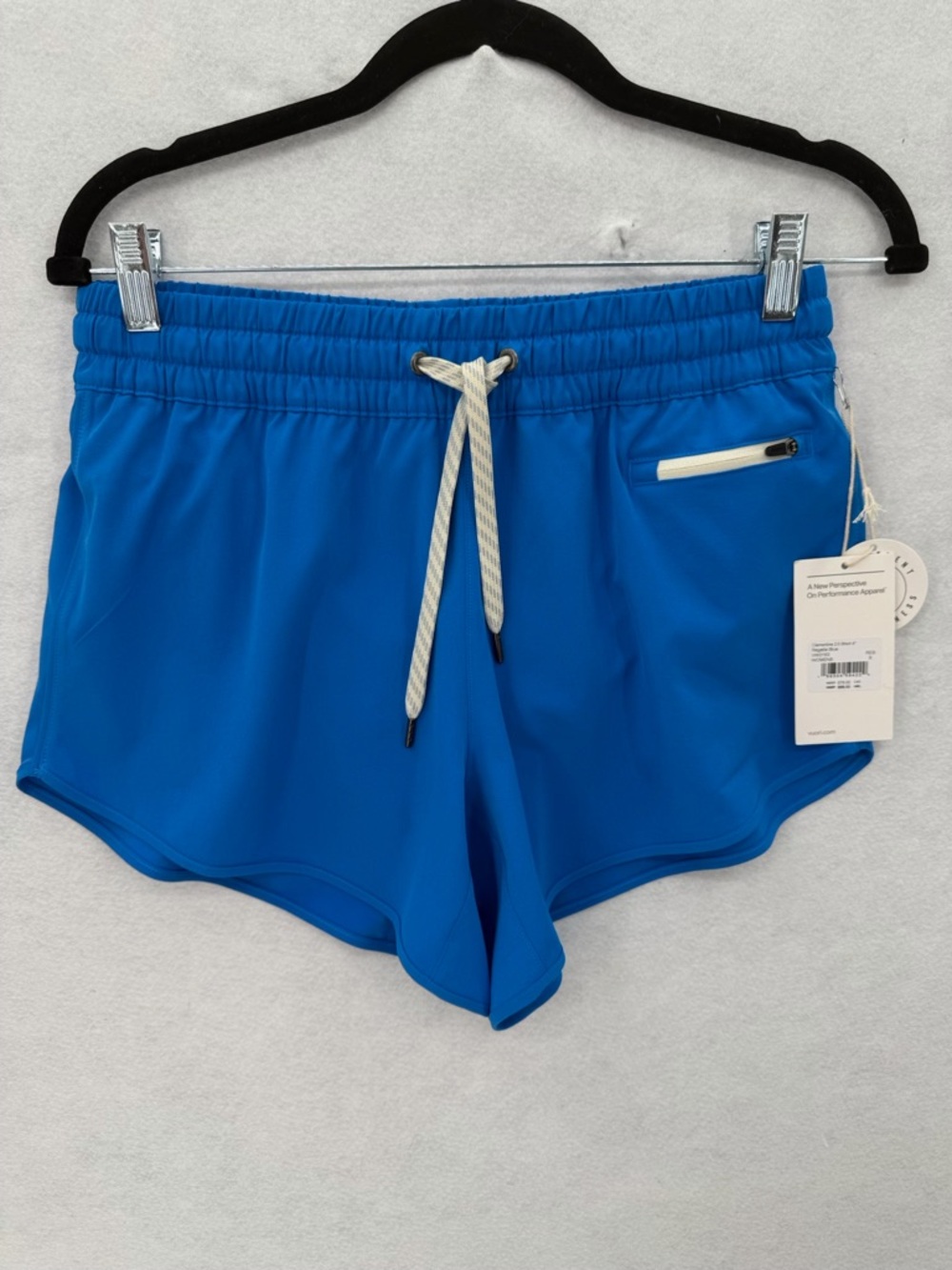 NWT Vuori Women's Clementine 2.0 Short 4" Regatta Blue Size Small VW3163